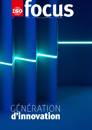 Laser Scanning Zigzag Shaped Paper in Deep Blue Tone.